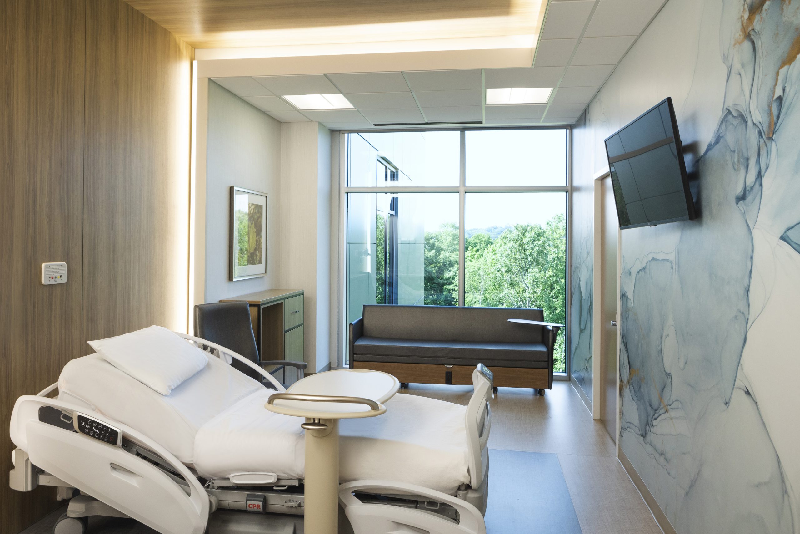 CARTI Surgery Center Patient Recovery Room
